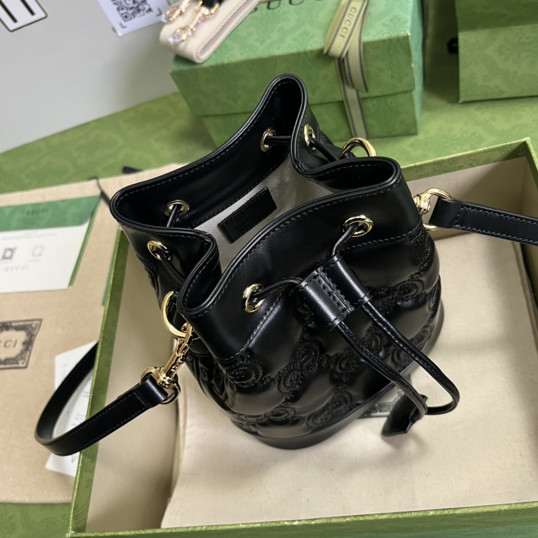 Gucci GG Matelassé Bucket Bag (17*20*10cm) - EUR FASHION