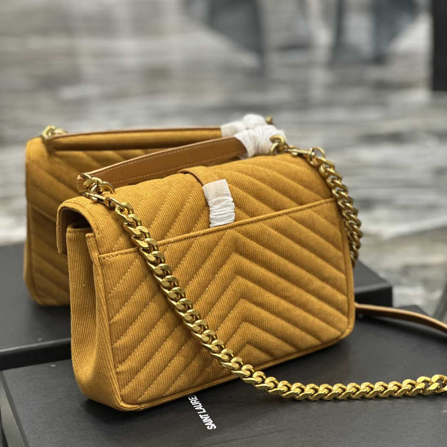 Saint Laurent College Shoulder Bag (24x17x6cm) - EUR FASHION