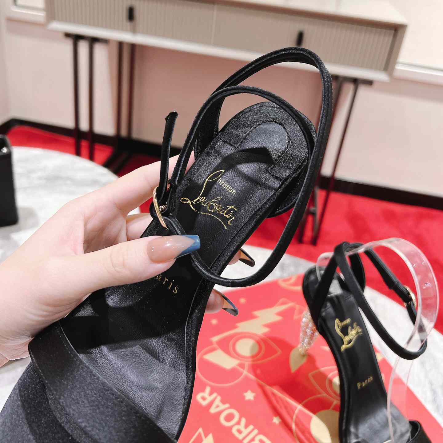 Christian Louboutin Lipstrass Queen Red Sole Ankle-Strap Sandals - EUR FASHION
