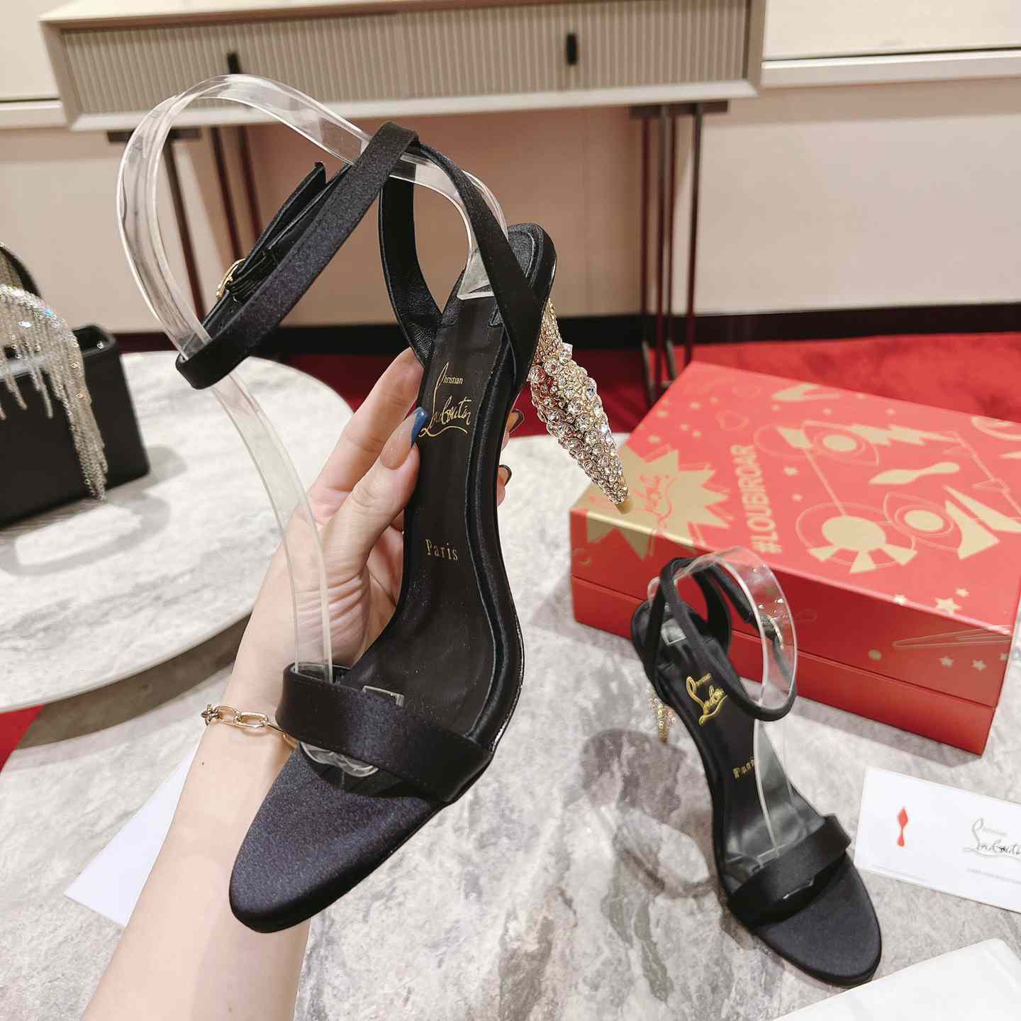 Christian Louboutin Lipstrass Queen Red Sole Ankle-Strap Sandals - EUR FASHION