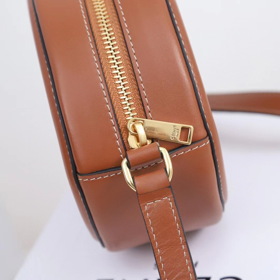 Celine Oval Bag Cuir Triomphe In Smooth Calfskin Tan - EUR FASHION