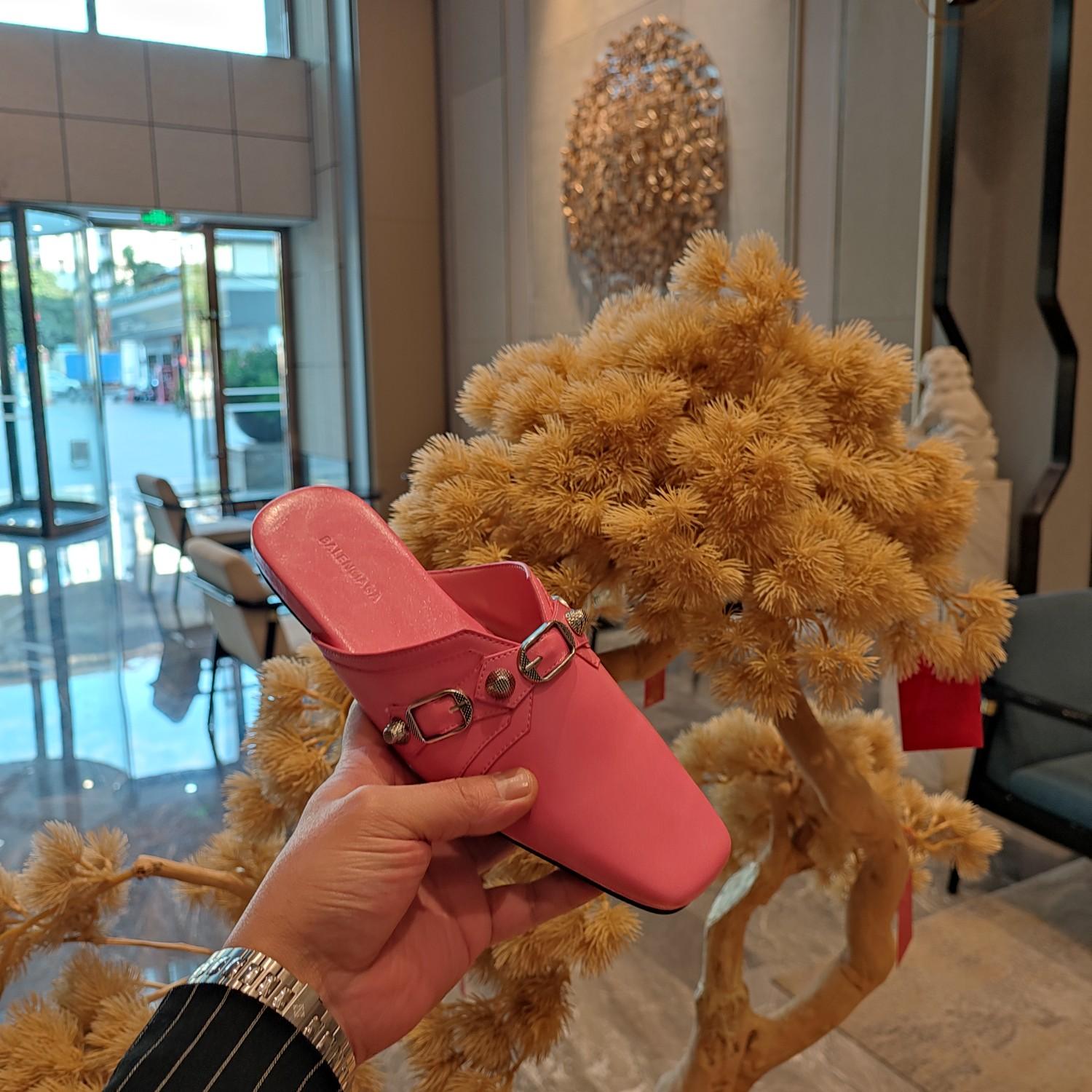 Balenciaga Women's Cosy Cagole Mule  - EUR FASHION