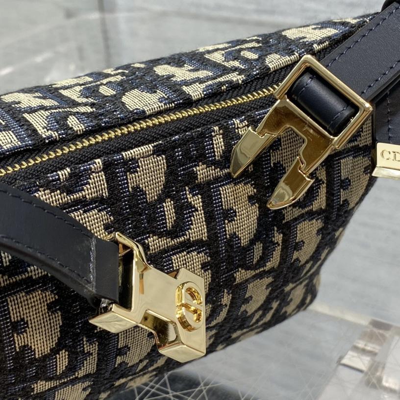 Dior Small Diortravel Nomad Pouch - EUR FASHION