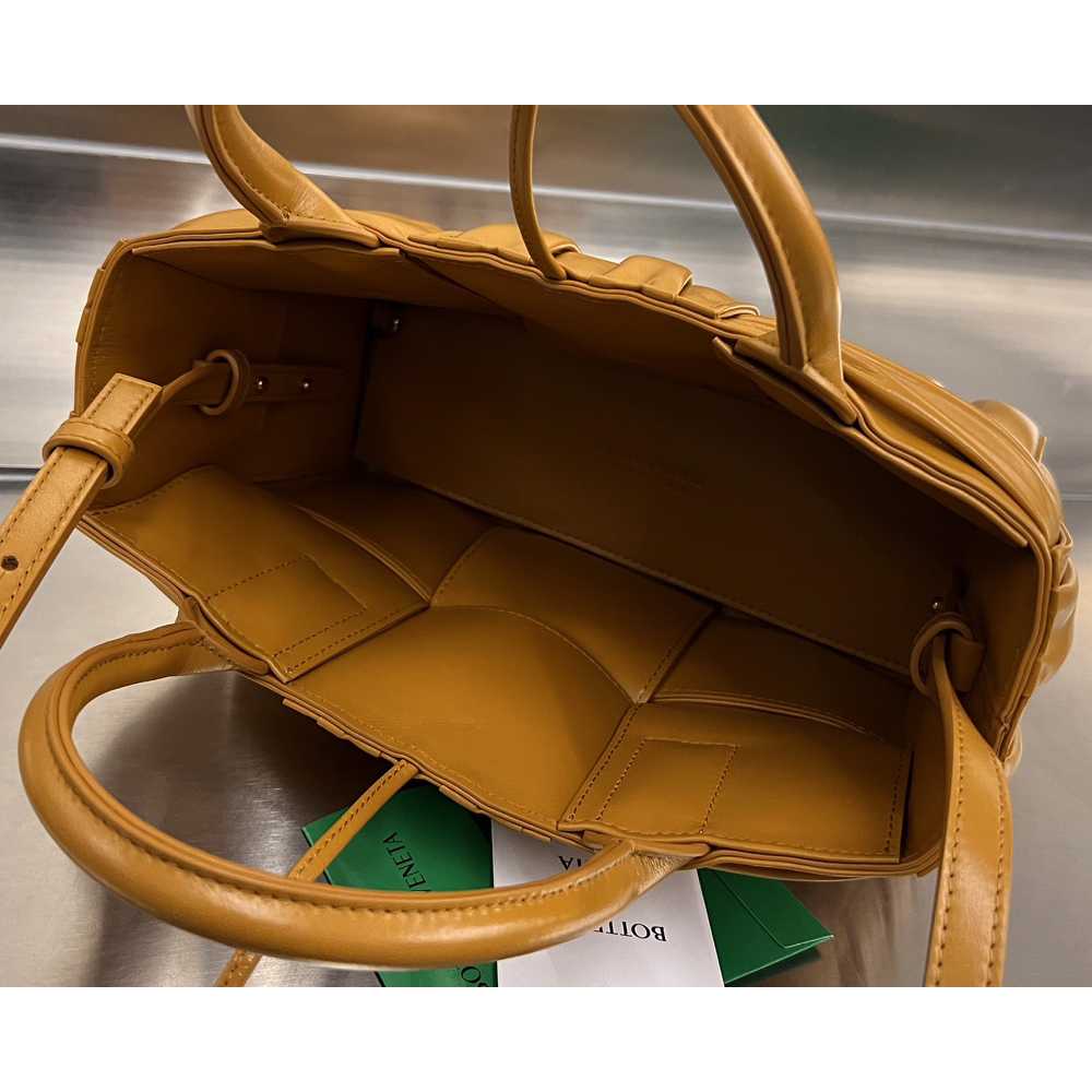 Bottega Veneta Mini Arco Tote Bag - EUR FASHION