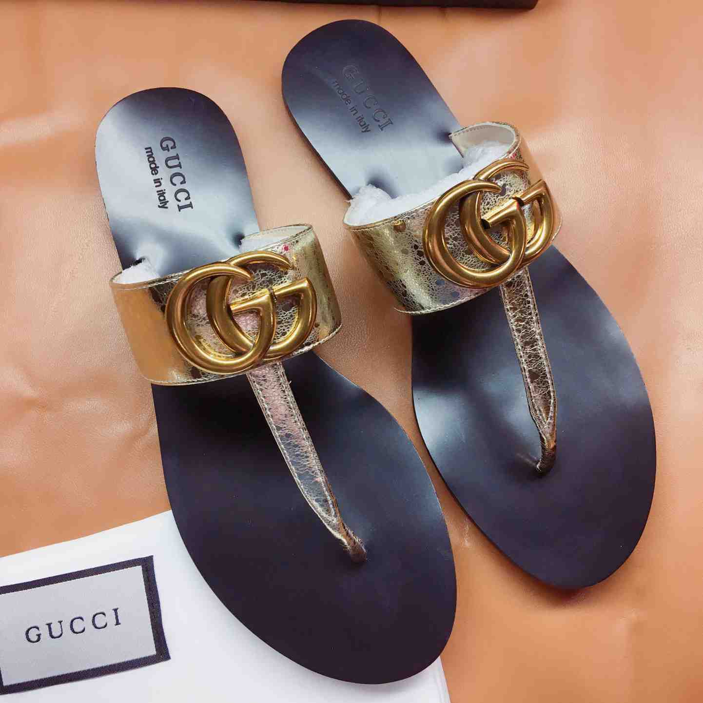Gucci Marmont Leather Platform Sandals - EUR FASHION
