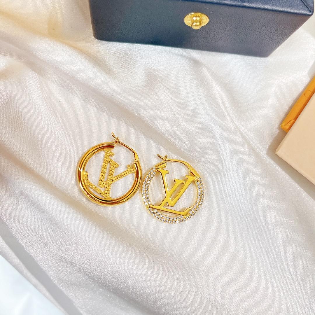 Louis Vuitton Earrings - EUR FASHION
