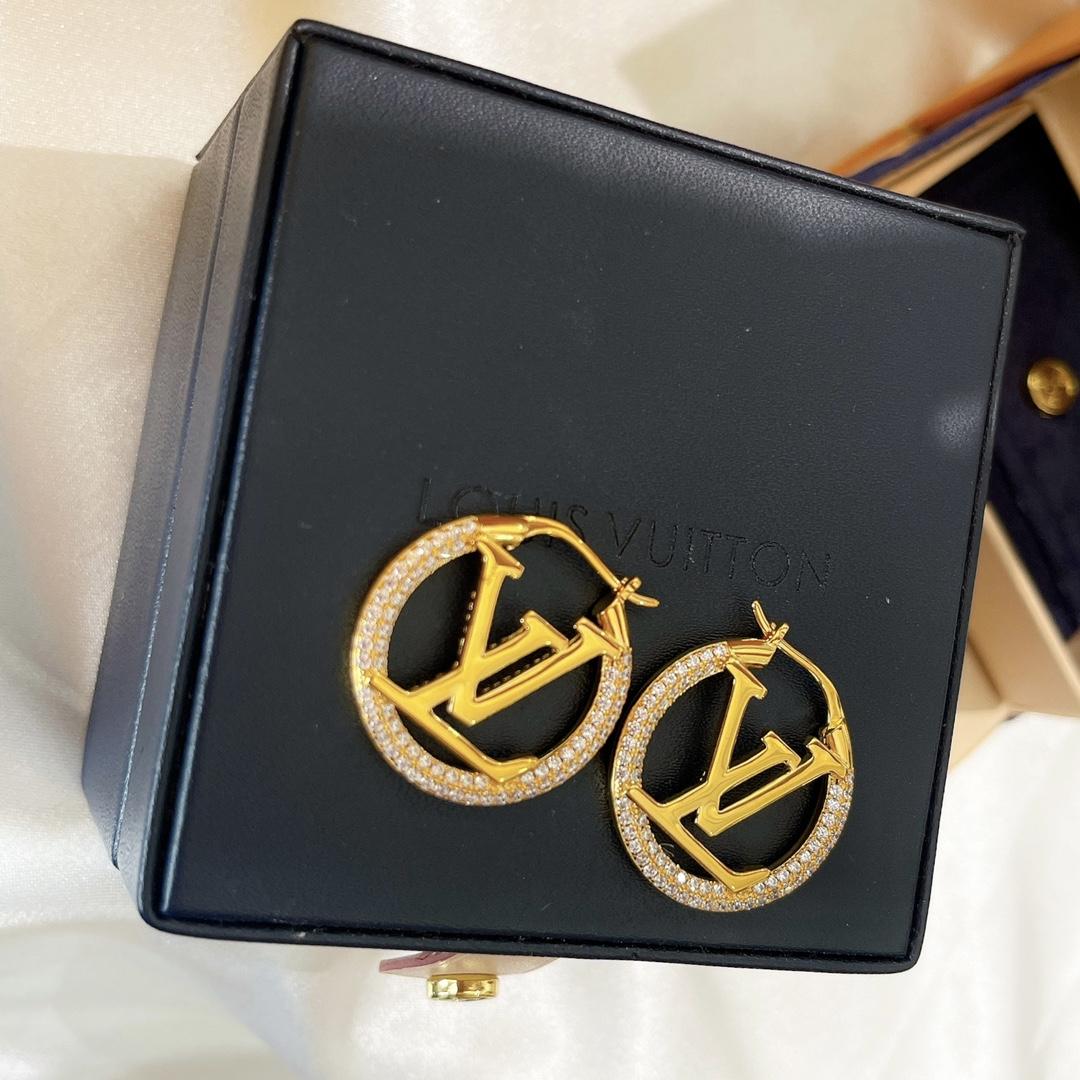 Louis Vuitton Earrings - EUR FASHION