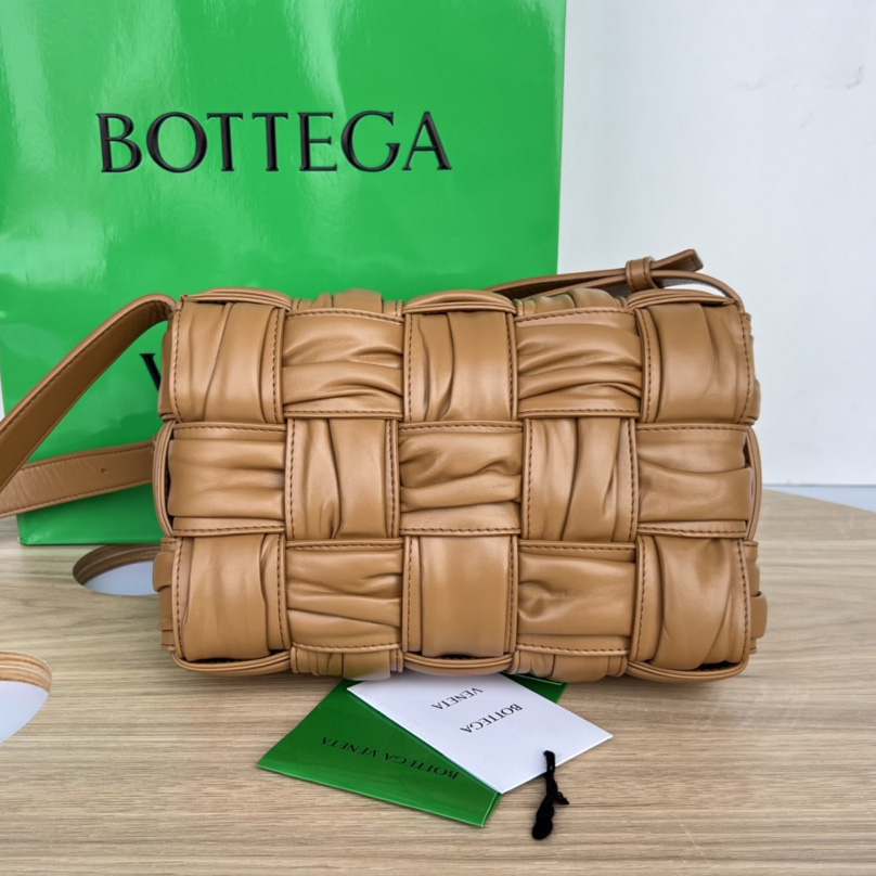 Bottega Veneta Cassette Foulard Intreccio Leather Cross-Body Bag - EUR FASHION