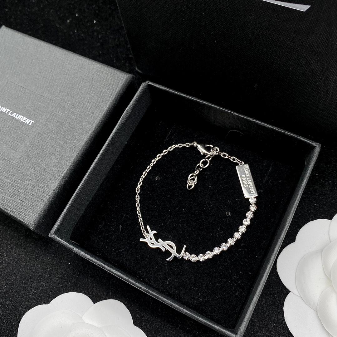 Saint Laurent Bracelet - EUR FASHION