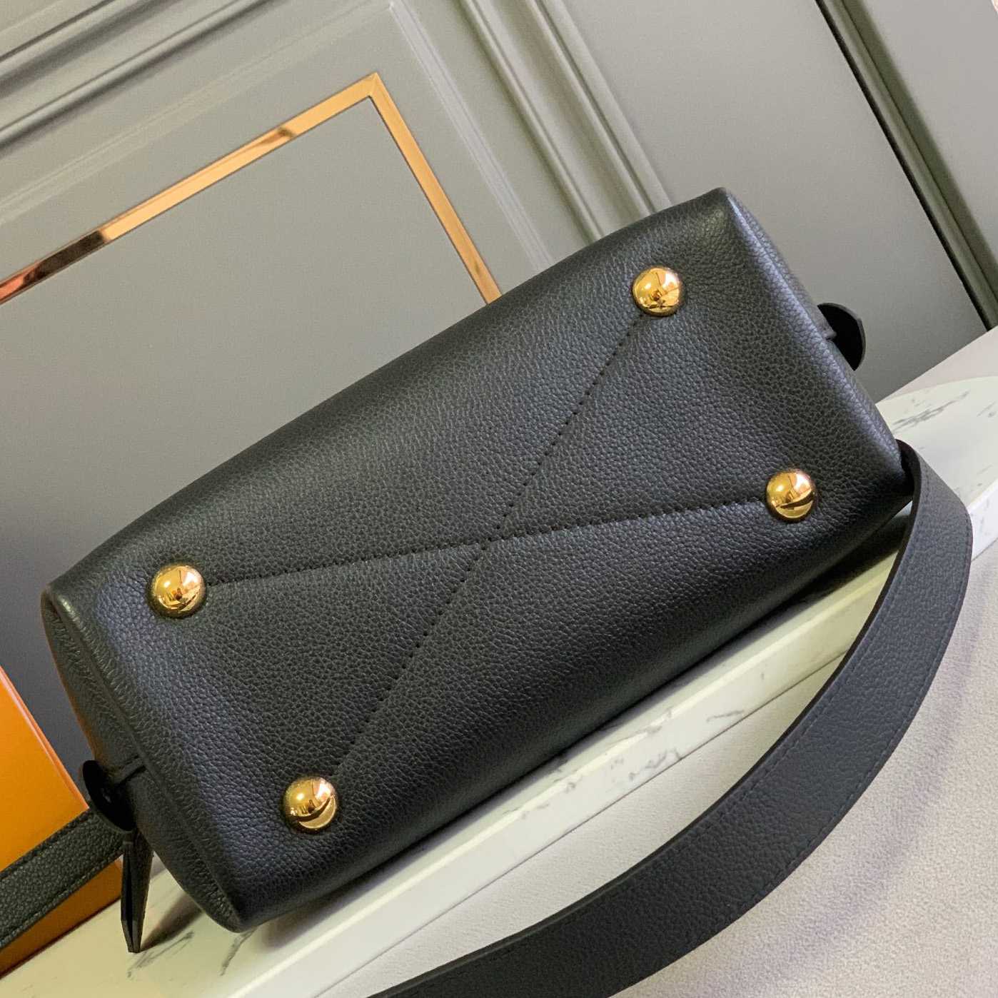 Louis Vuitton Alma BB Bag(25x18x12CM)     M44829  - EUR FASHION