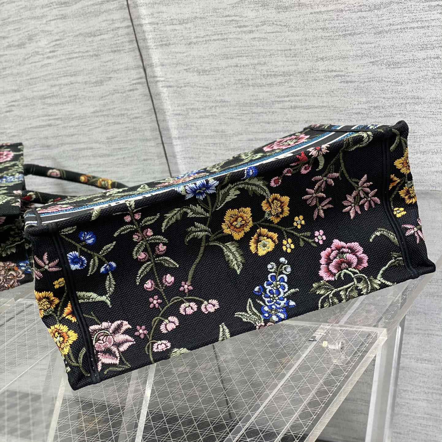 Dior Medium Dior Book Tote - EUR FASHION