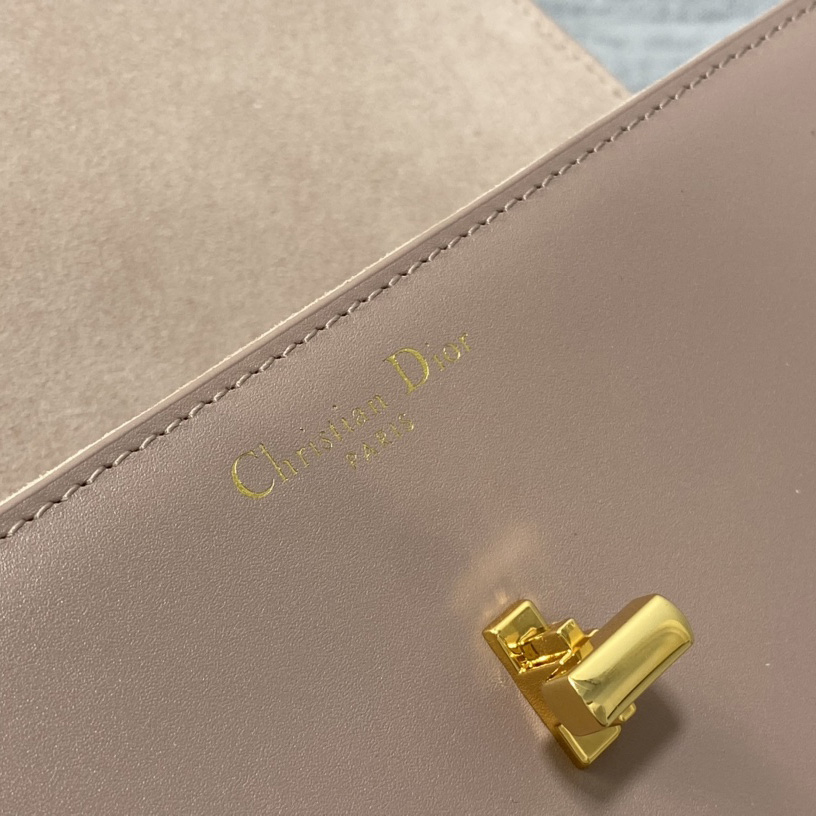 Dior 30 Montaigne Avenue Bag - EUR FASHION