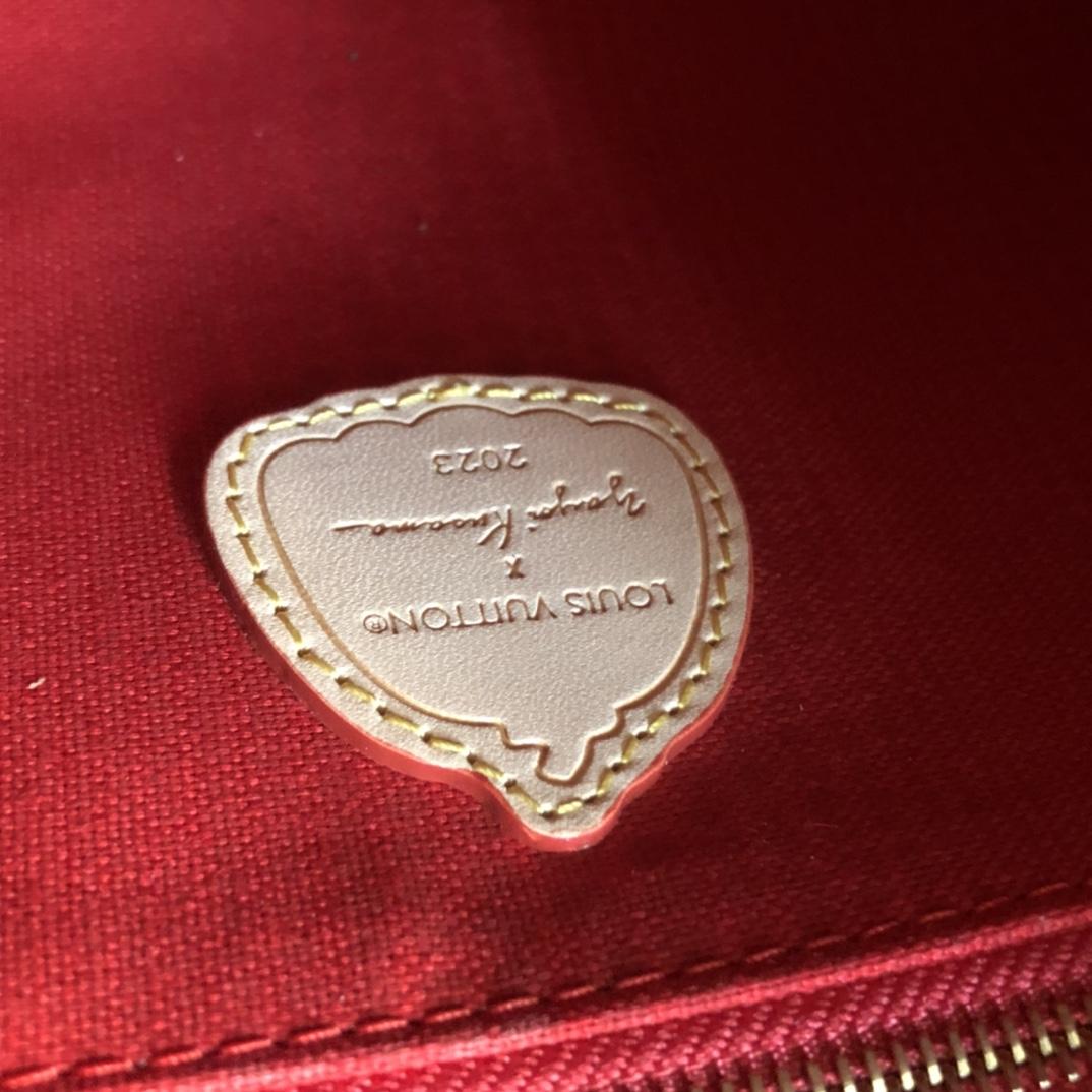 Louis Vuitton LV x YK OnTheGo PM​ (25 x 19 x 11.5 CM)   M46380 - EUR FASHION