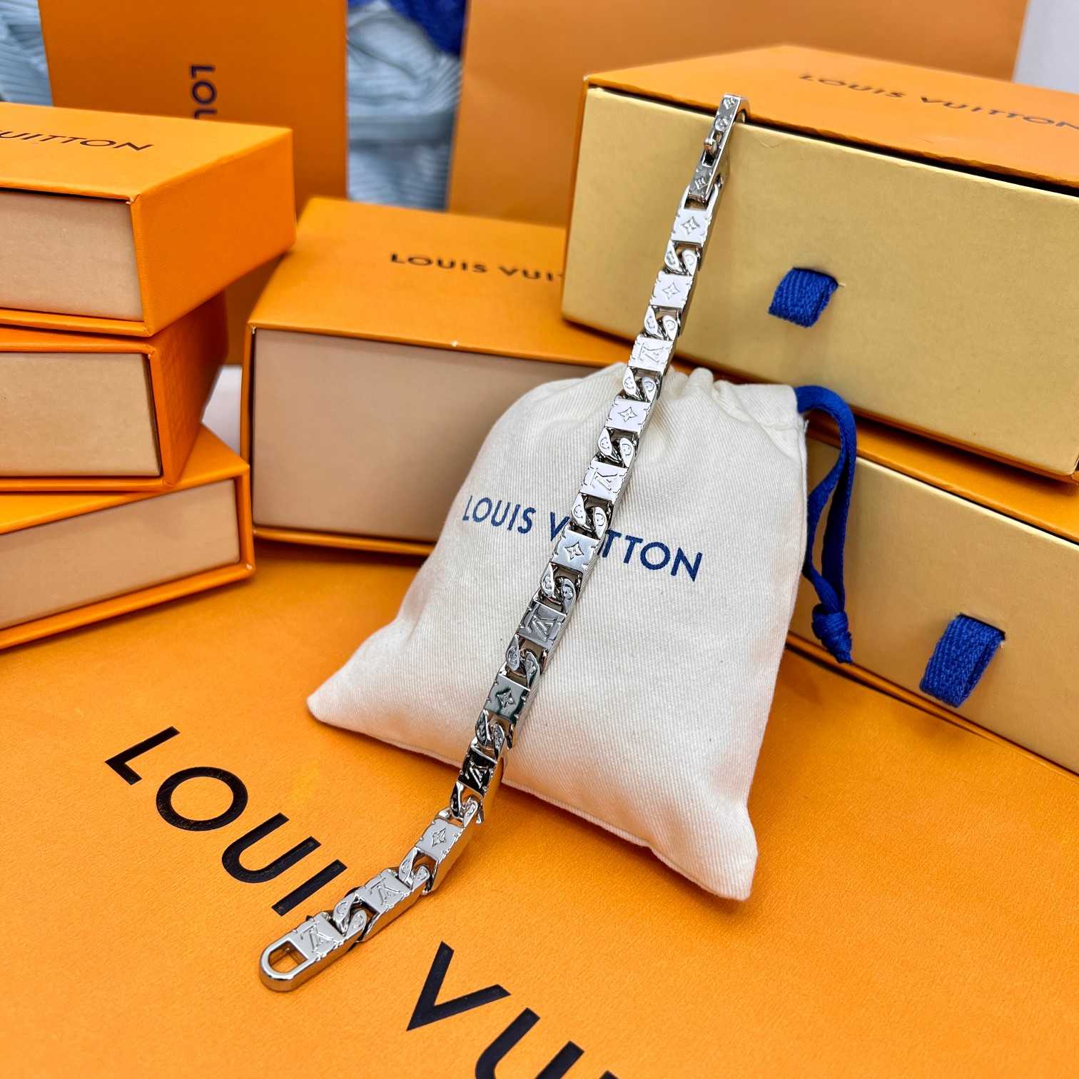 Louis Vuitton Monogram Tied Up Bracelet    M0921 - EUR FASHION