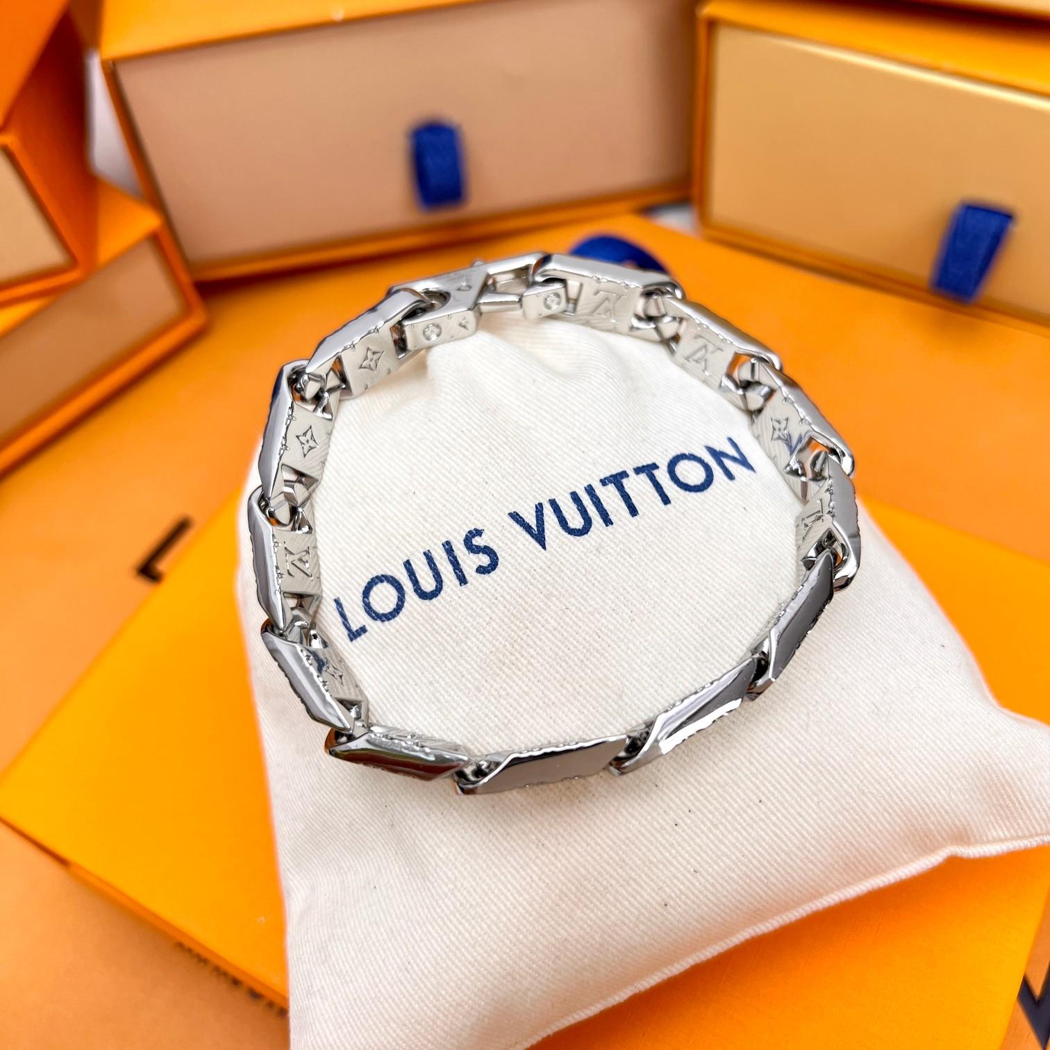 Louis Vuitton Monogram Tied Up Bracelet    M0921 - EUR FASHION