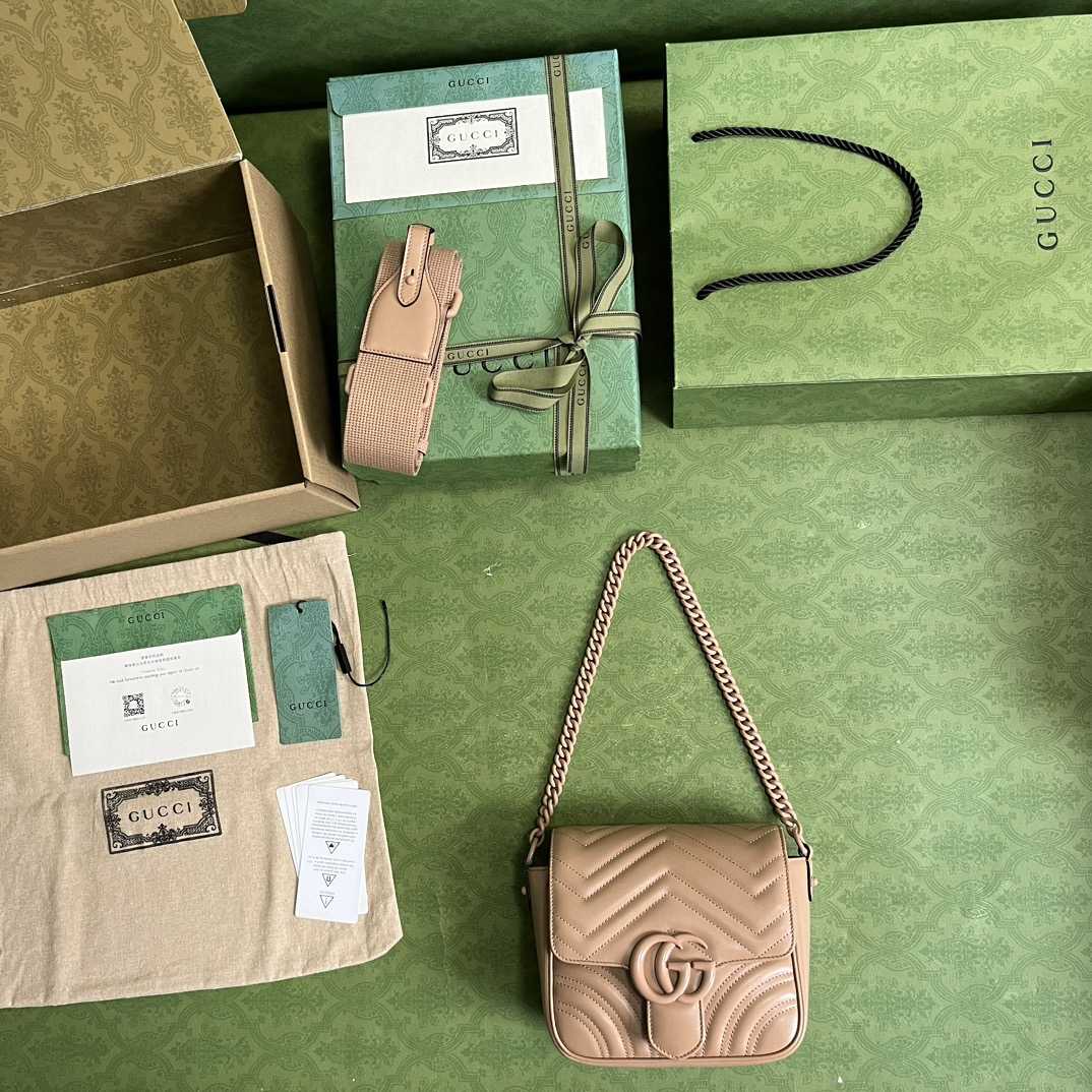 Gucci GG Marmont Matelasse Shoulder Bag  - EUR FASHION
