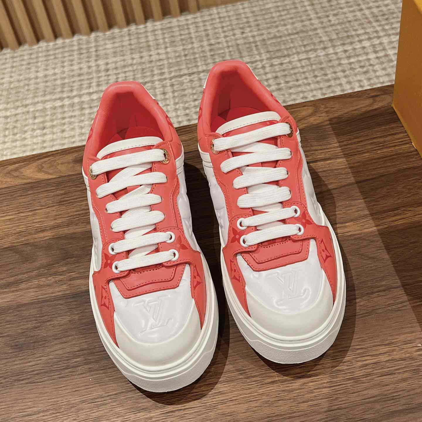 Louis Vuitton Time Out Sneaker (upon uk size)    1AB33N - EUR FASHION