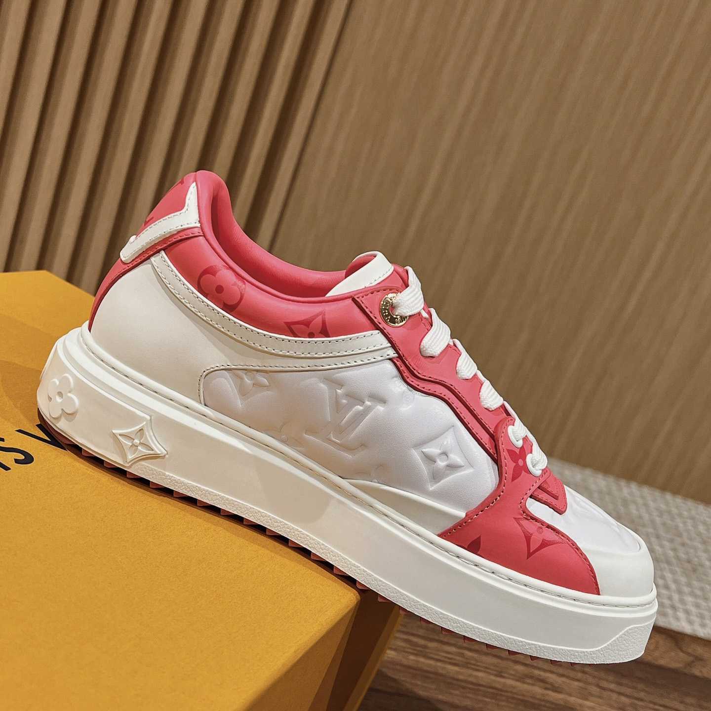 Louis Vuitton Time Out Sneaker (upon uk size)    1AB33N - EUR FASHION