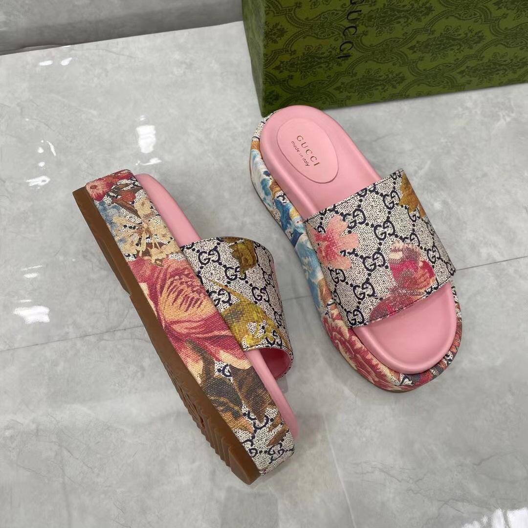 Gucci Online Exclusive Women's Flora Sandal - EUR FASHION