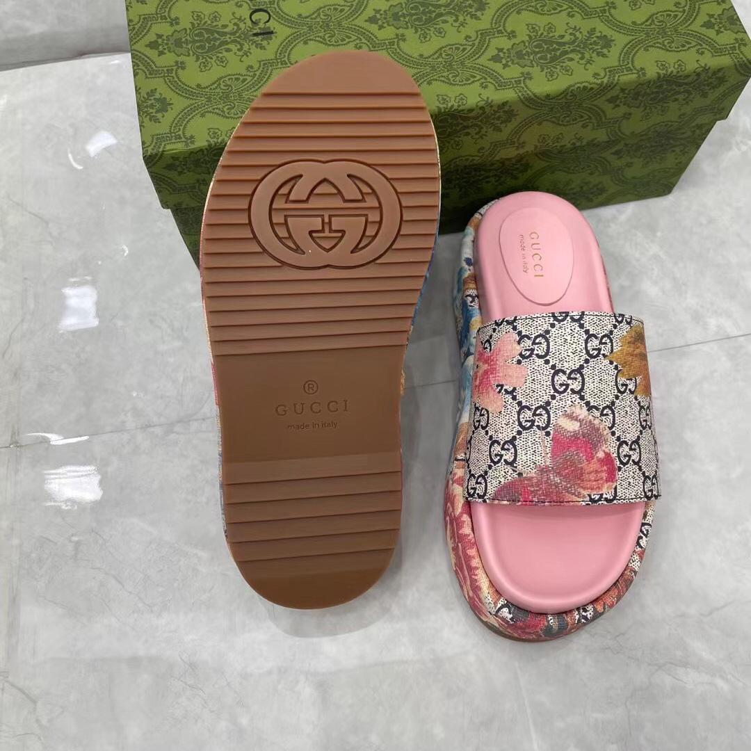 Gucci Online Exclusive Women's Flora Sandal - EUR FASHION