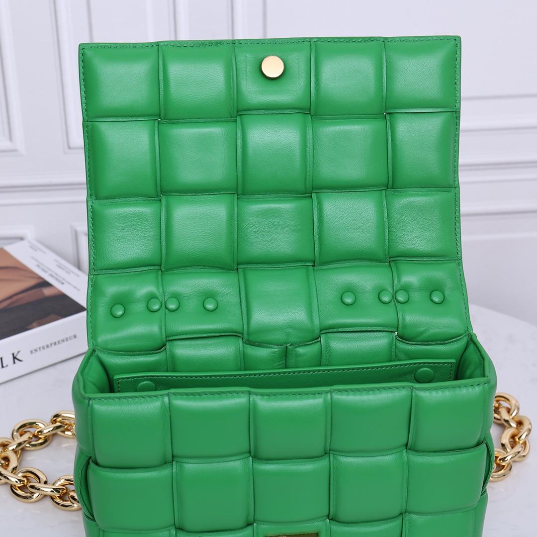 Bottega Veneta Chain Cassette - EUR FASHION