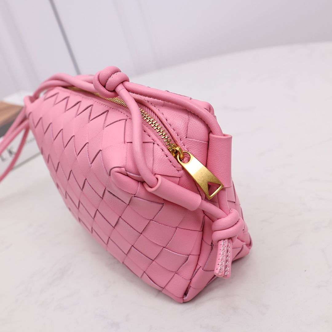 Bottega Veneta Candy Loop Camera Bag - EUR FASHION
