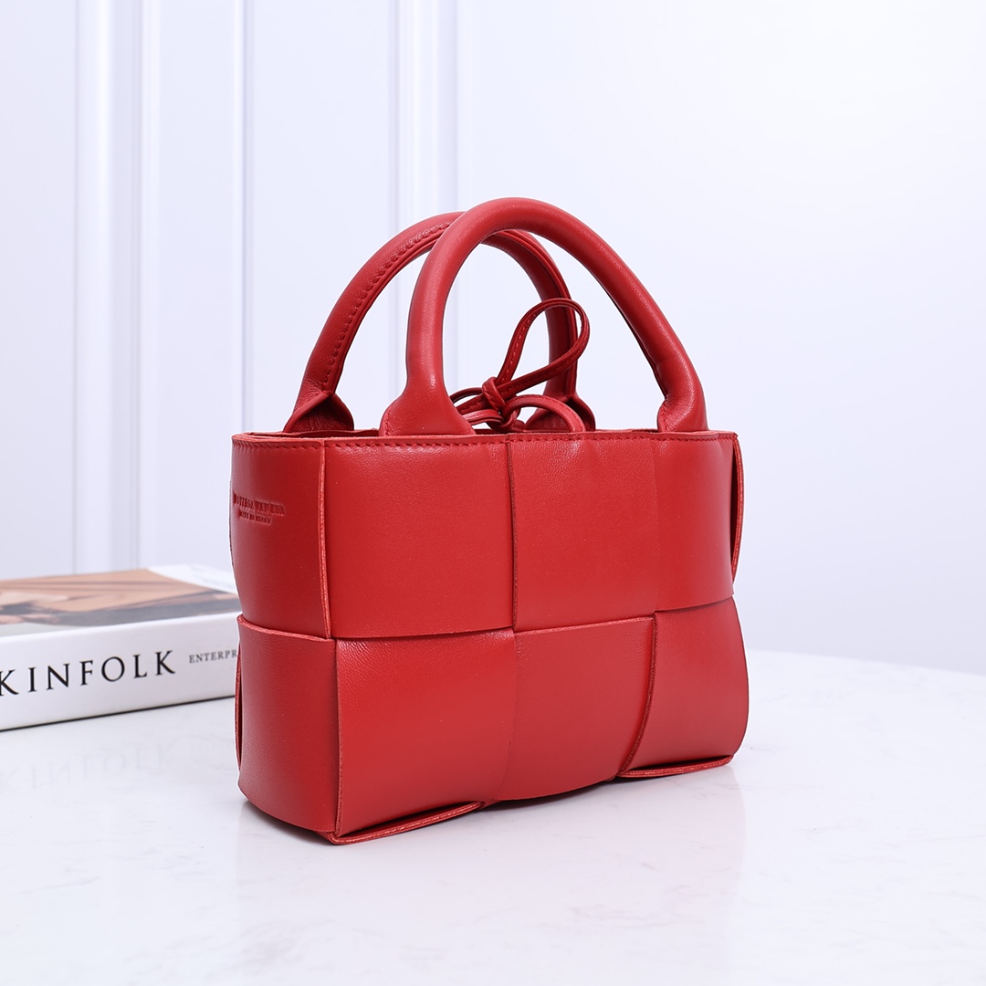 Bottega Veneta Candy Arco Tote Bag - EUR FASHION