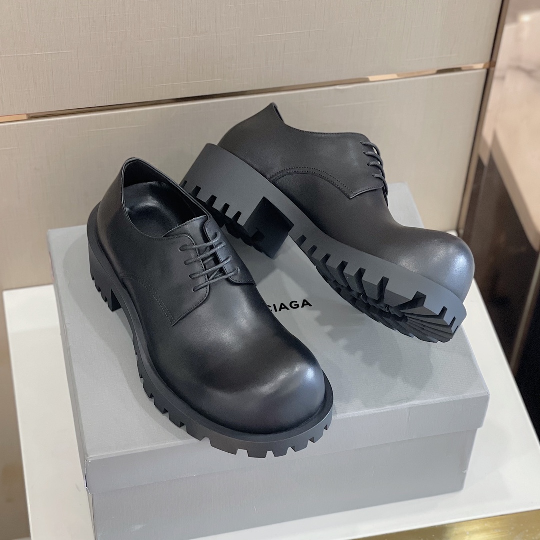 Balenciaga Men's Rhino Derby In Black  - EUR FASHION