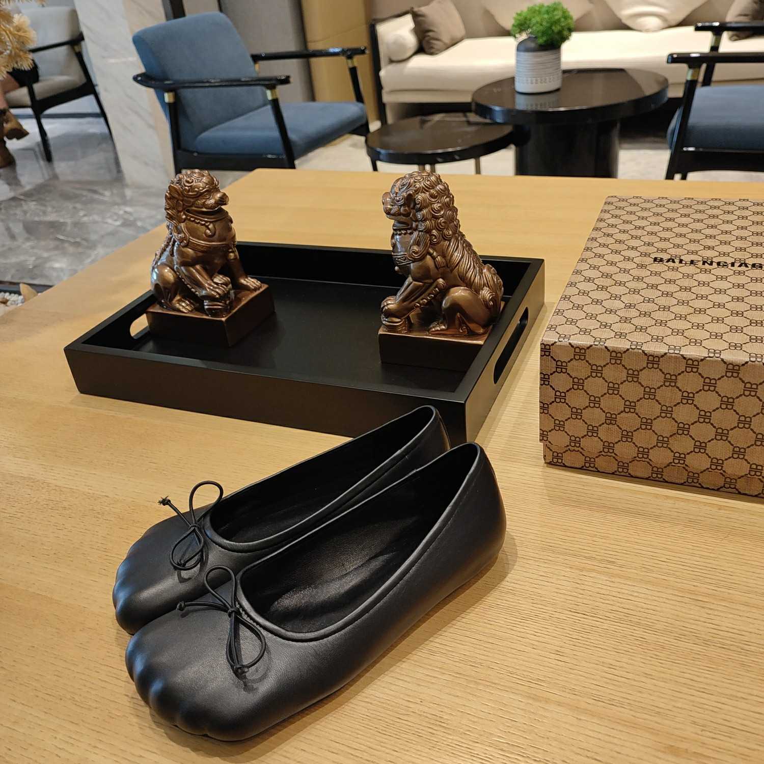 Balenciaga Women's Black Fetish Ballerina Flats - EUR FASHION
