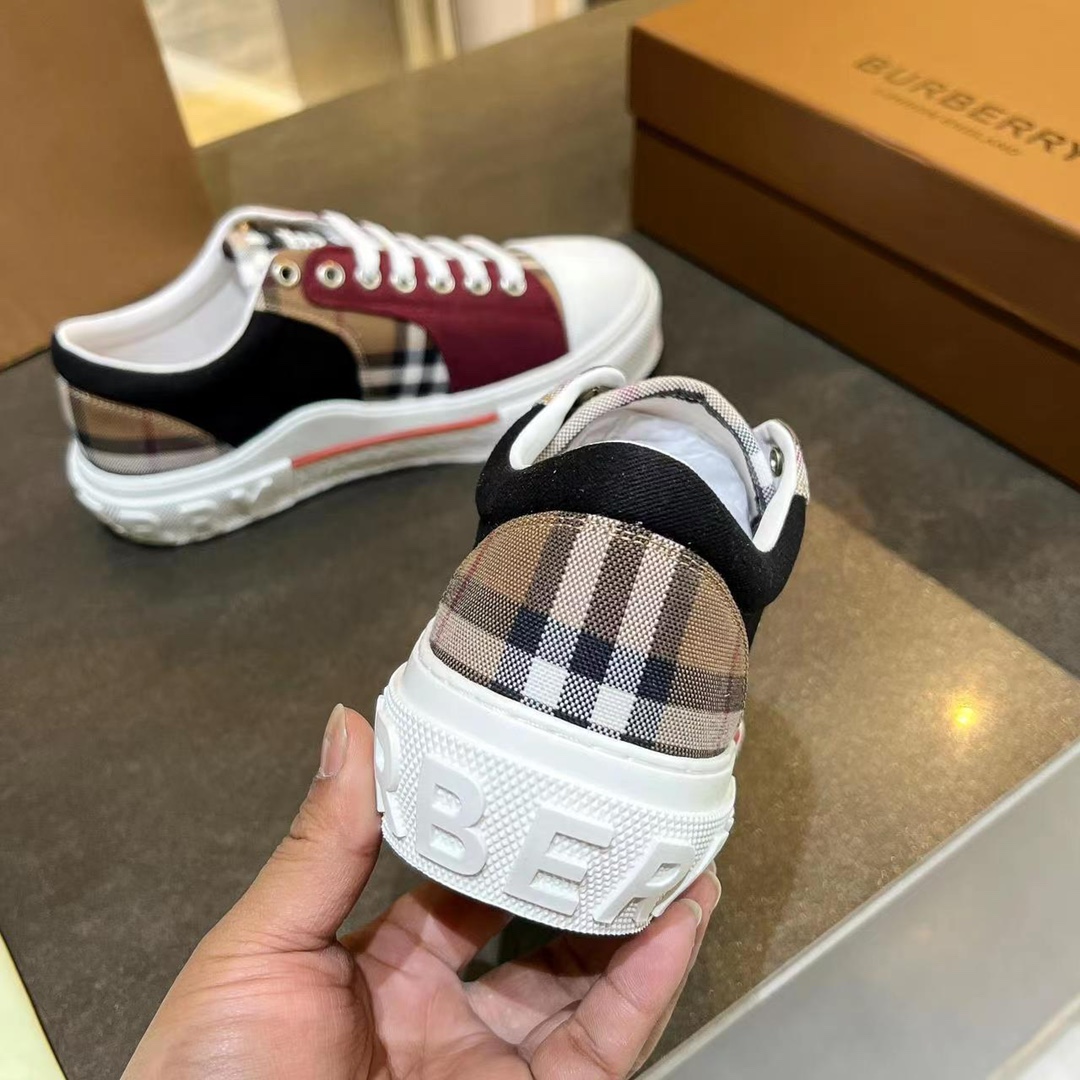 Burberry Kai Check Low-Top Sneakers - EUR FASHION