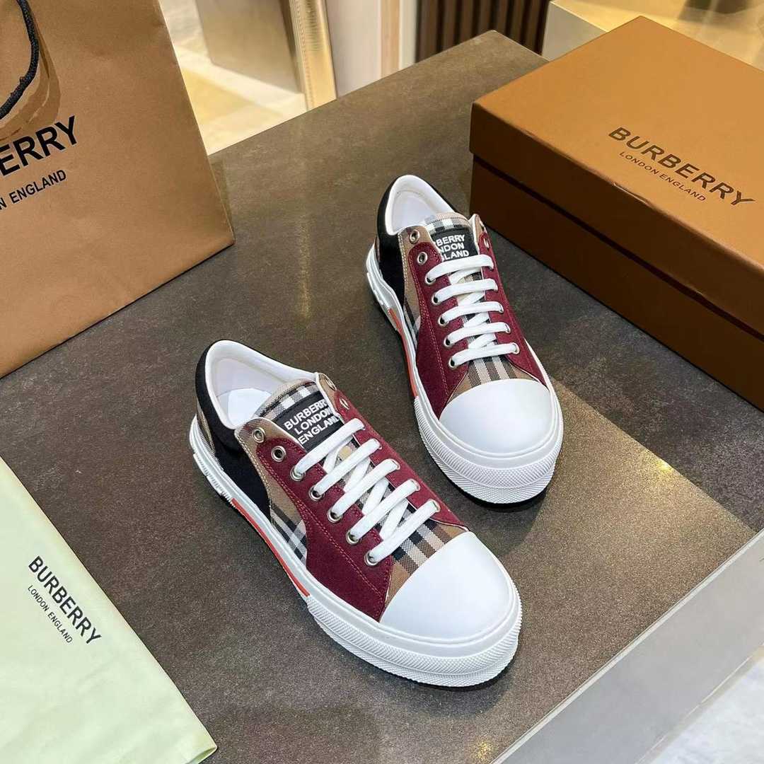 Burberry Kai Check Low-Top Sneakers - EUR FASHION