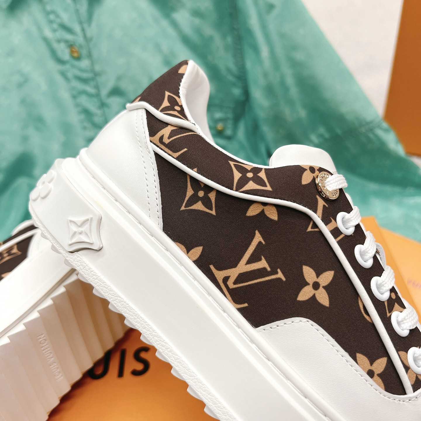 Louis Vuitton Time Out Sneaker (upon uk size)   - EUR FASHION