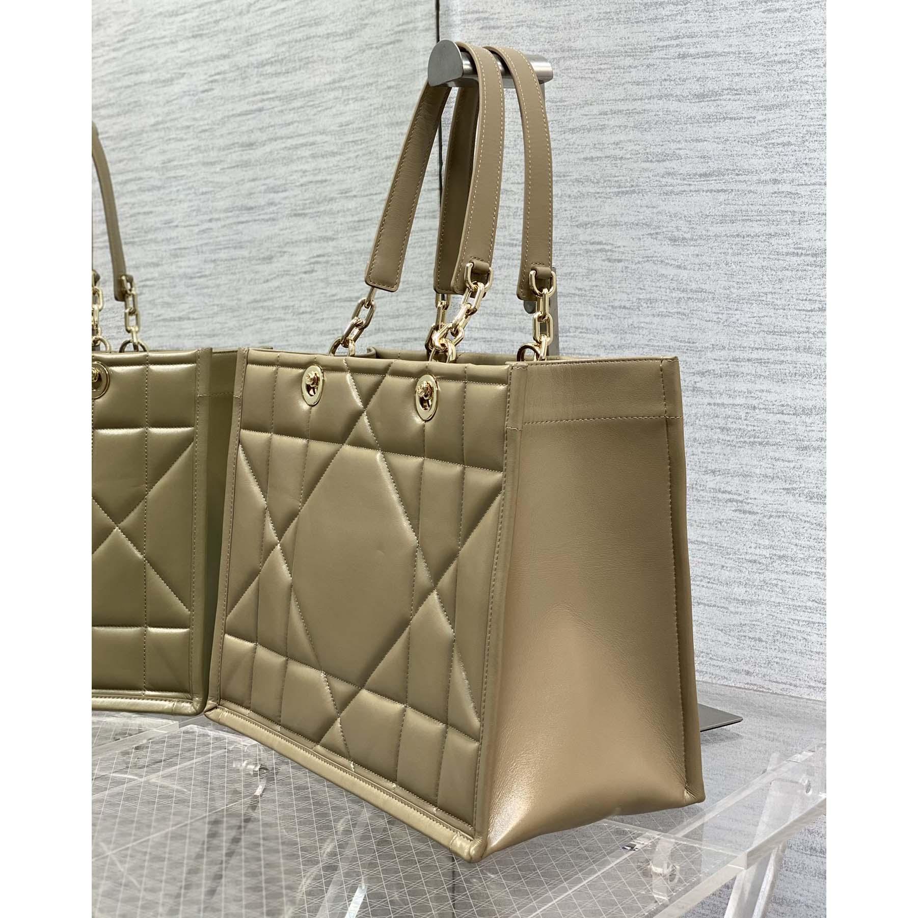 Dior Medium Dior Essential Tote Bag  - EUR FASHION