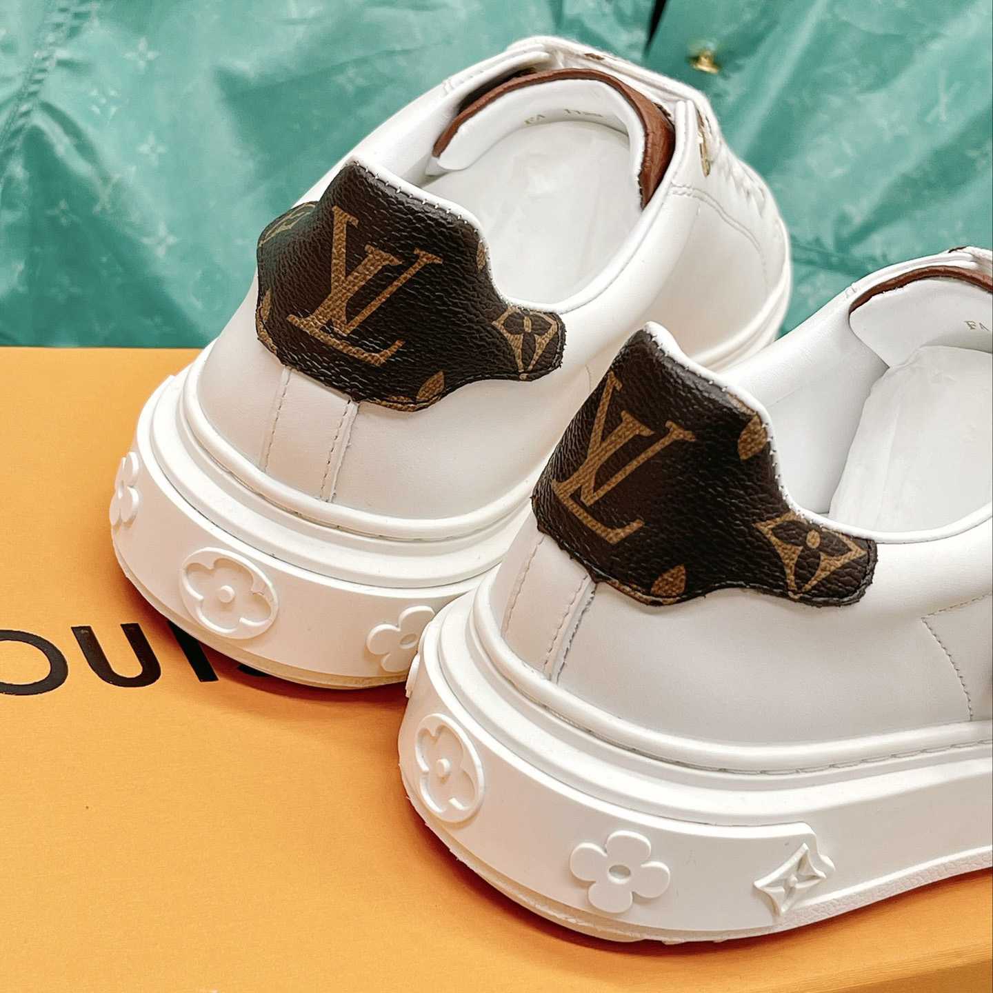 Louis Vuitton Time Out Sneaker (upon uk size)      - EUR FASHION