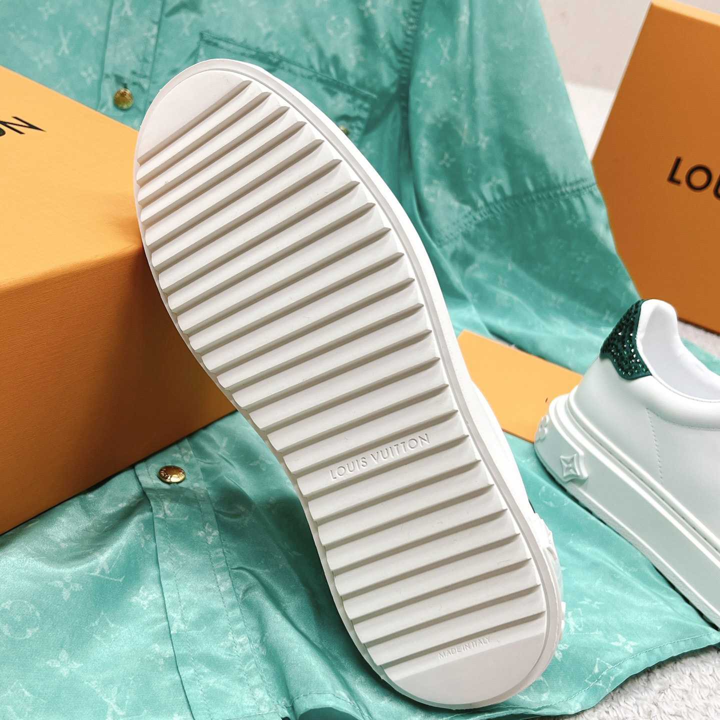 Louis Vuitton Time Out Sneaker (upon uk size)   - EUR FASHION