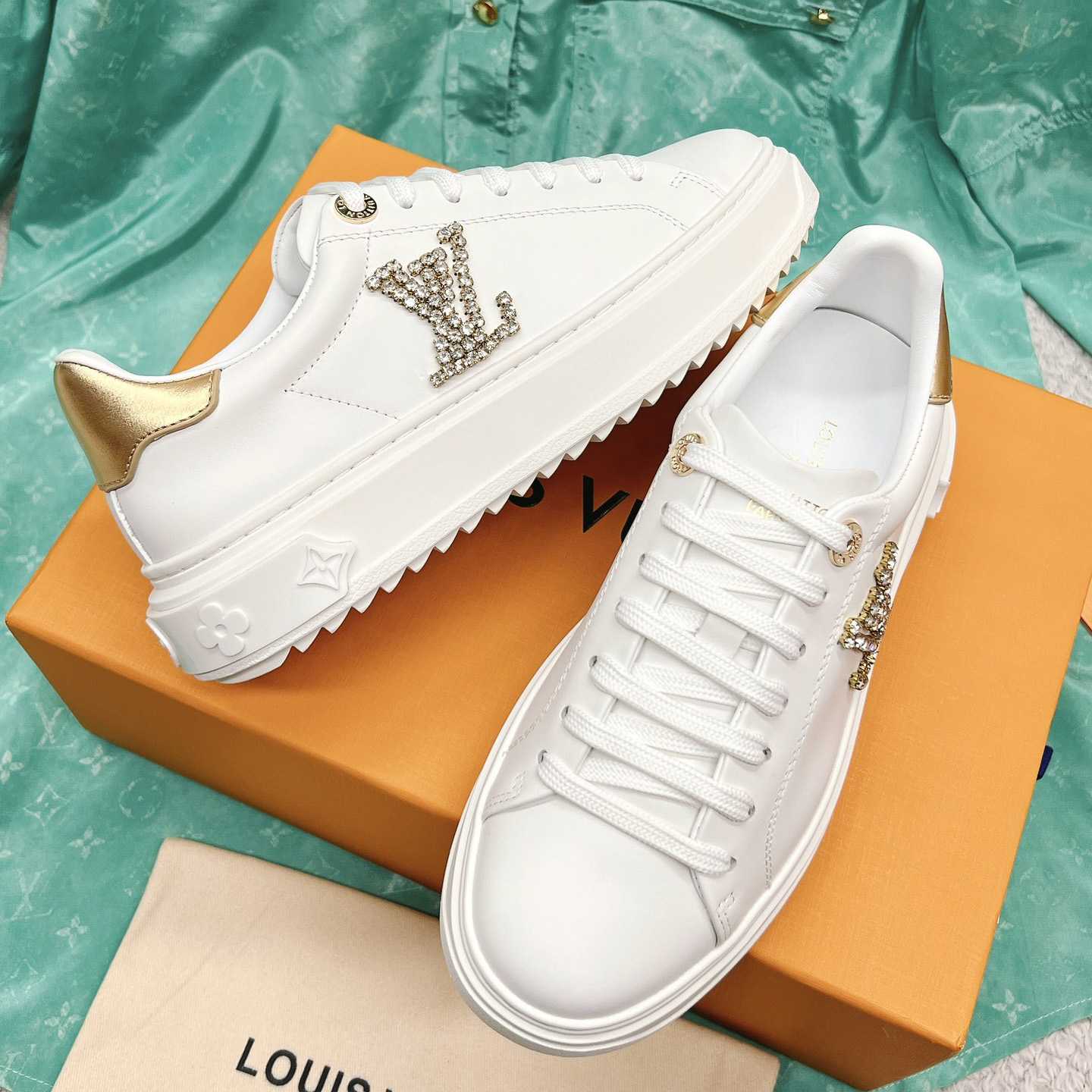 Louis Vuitton Time Out Sneaker (upon uk size)   - EUR FASHION