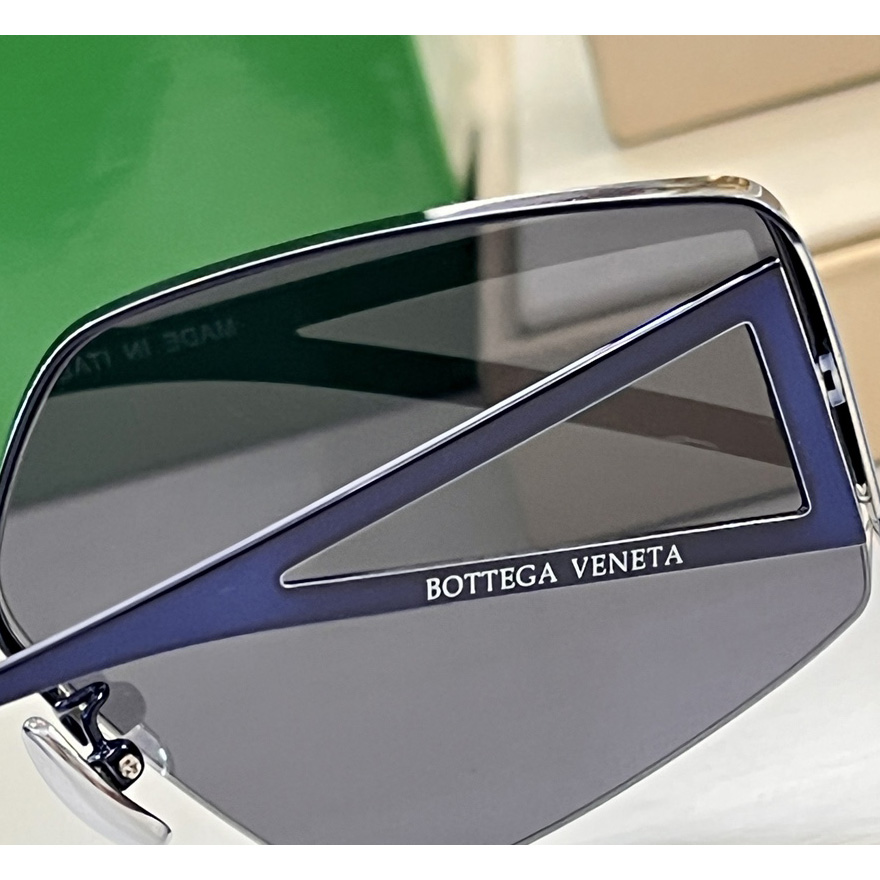 Bottega Veneta Square-frame Sunglasses  - EUR FASHION