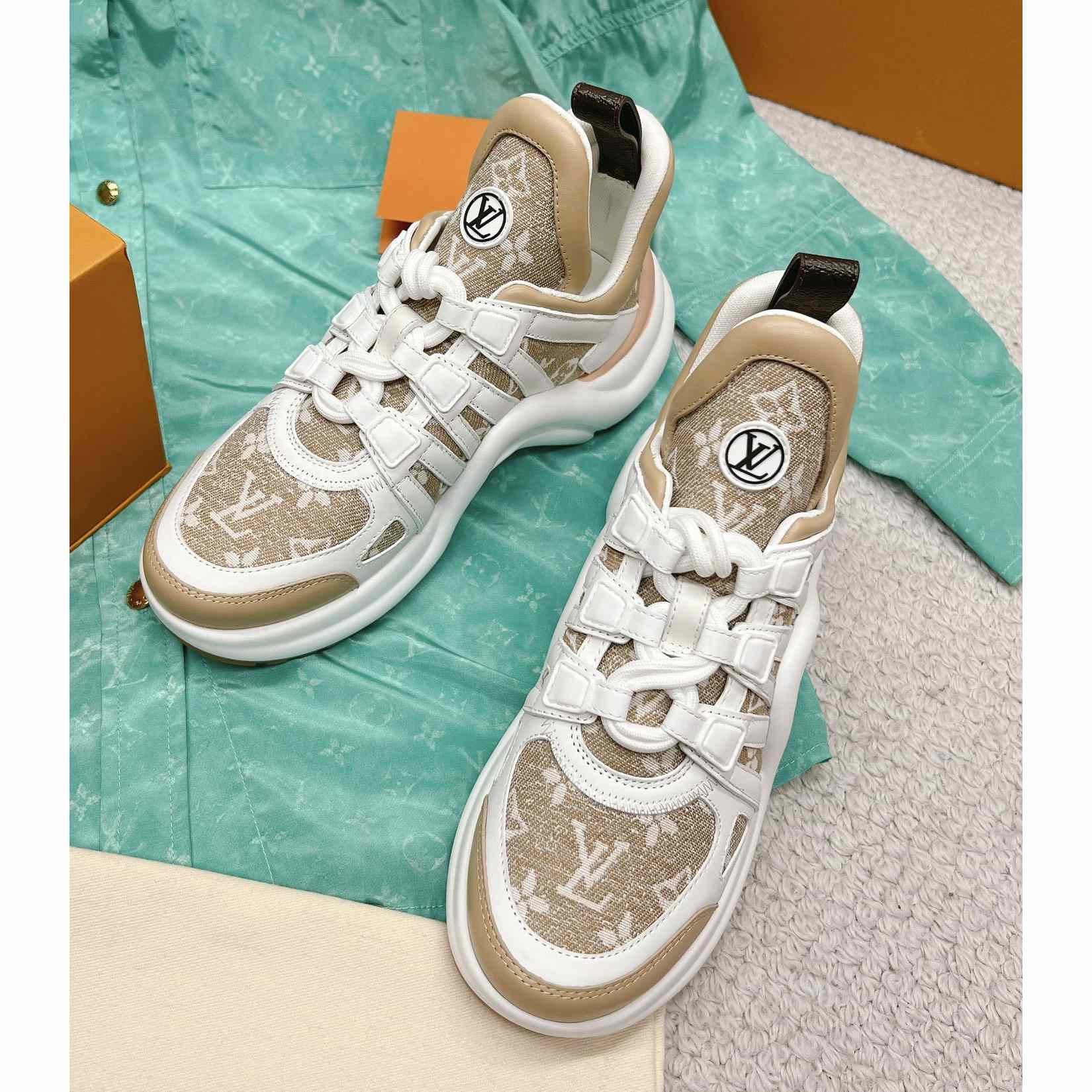 Louis Vuitton LV Archlight Trainers  (upon uk size)    1AB313 - EUR FASHION