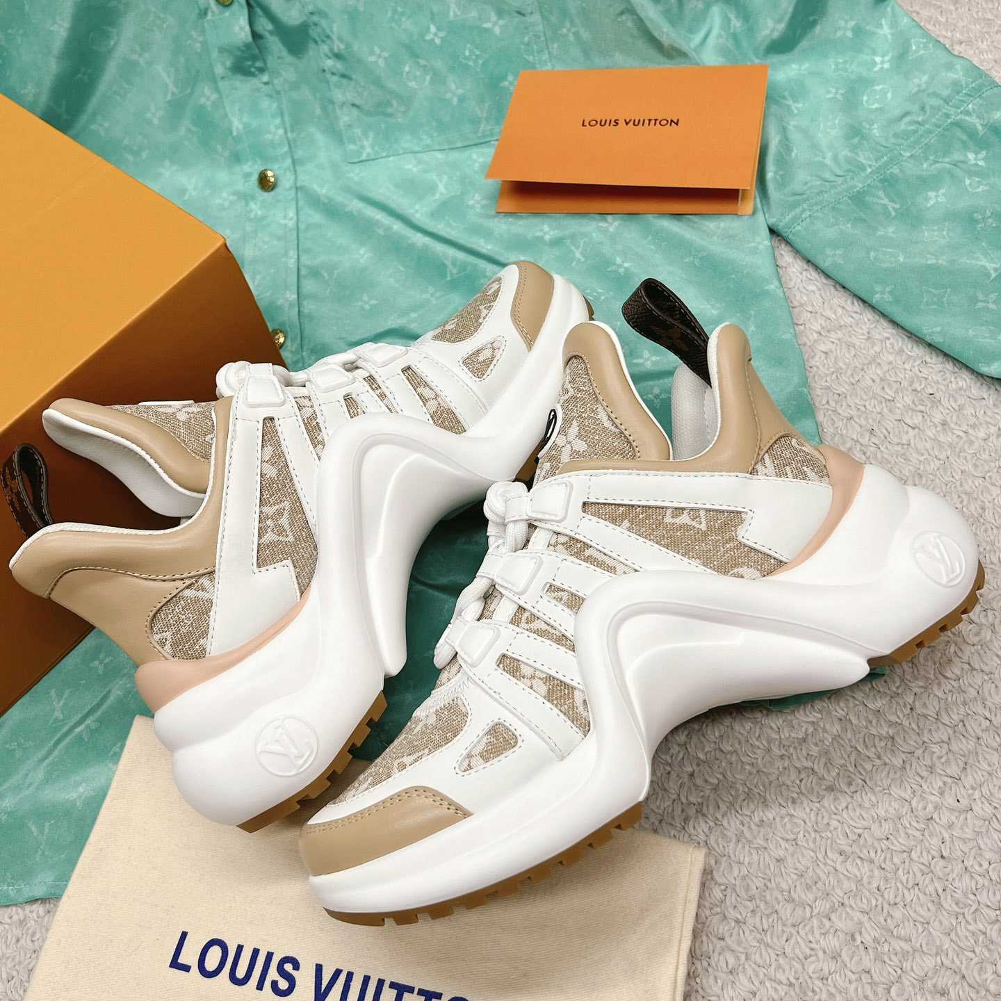 Louis Vuitton LV Archlight Trainers  (upon uk size)    1AB313 - EUR FASHION
