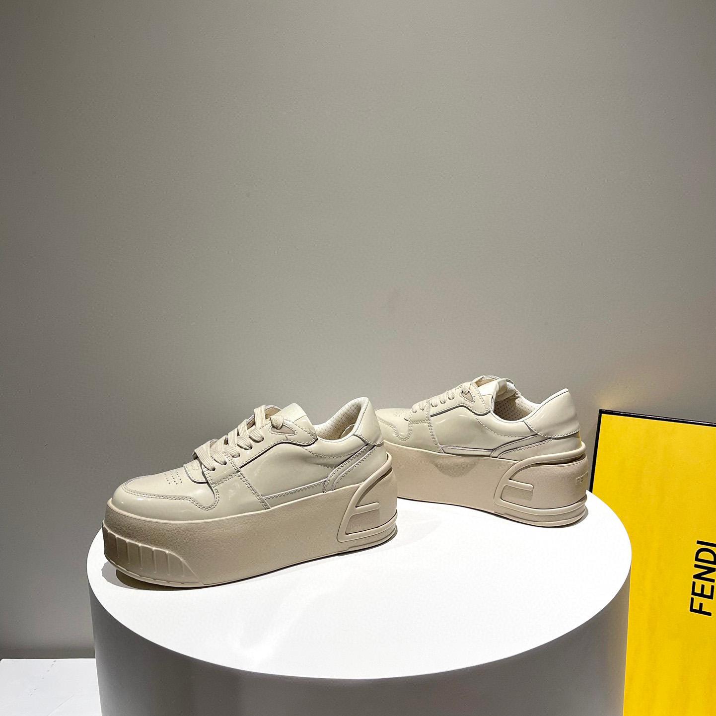 Fendi Fashion Show Beige Leather Low-Tops Sneaker  - EUR FASHION