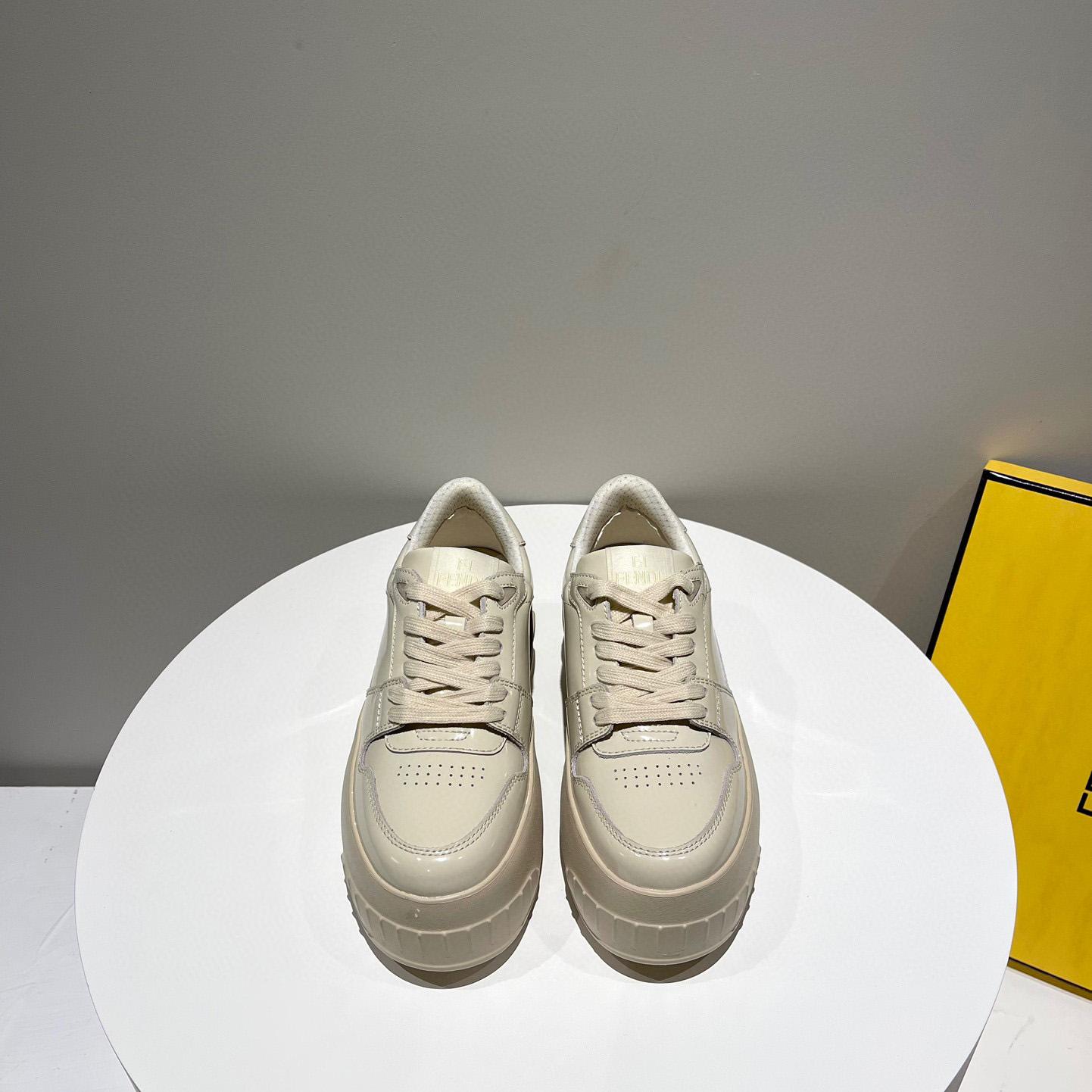 Fendi Fashion Show Beige Leather Low-Tops Sneaker  - EUR FASHION