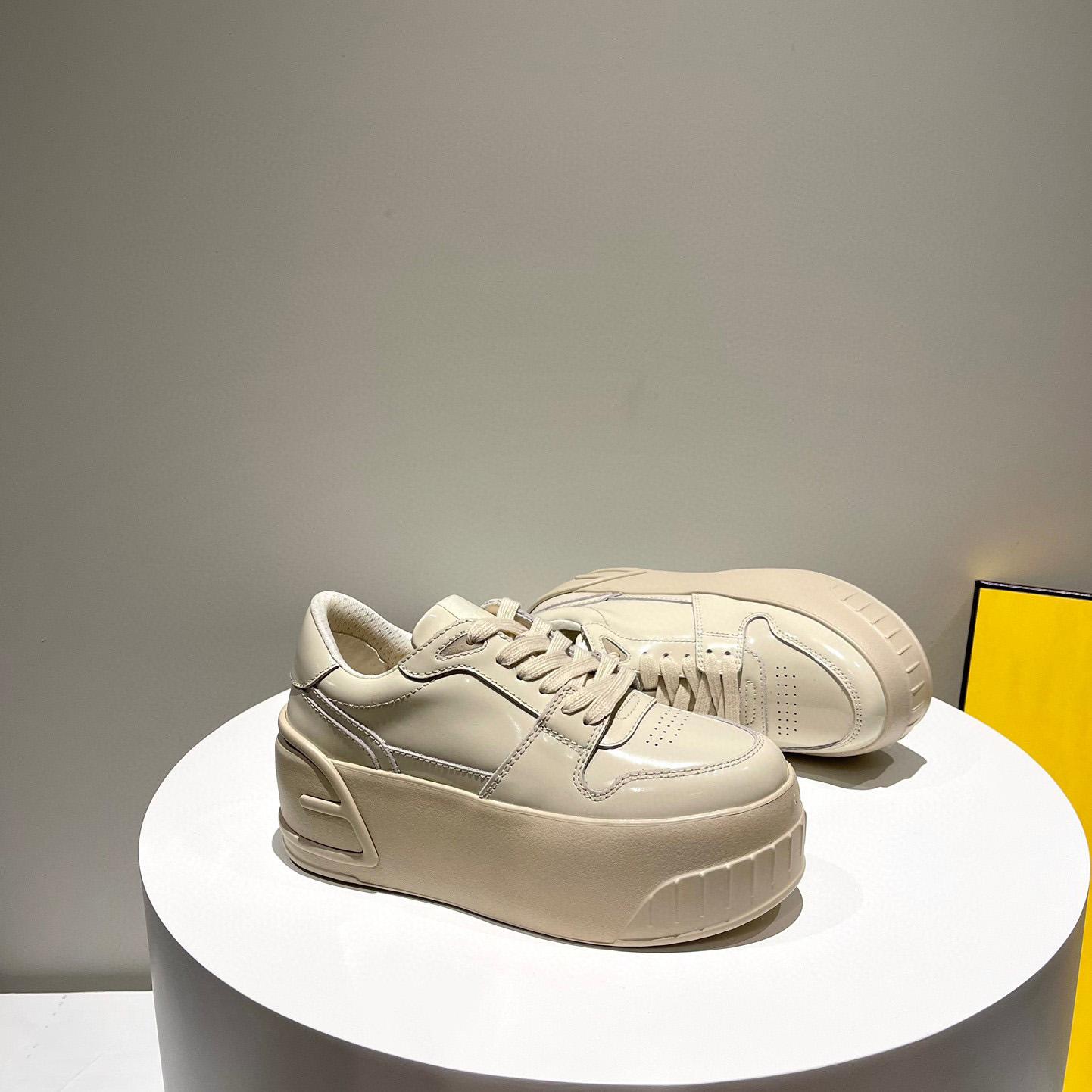 Fendi Fashion Show Beige Leather Low-Tops Sneaker  - EUR FASHION