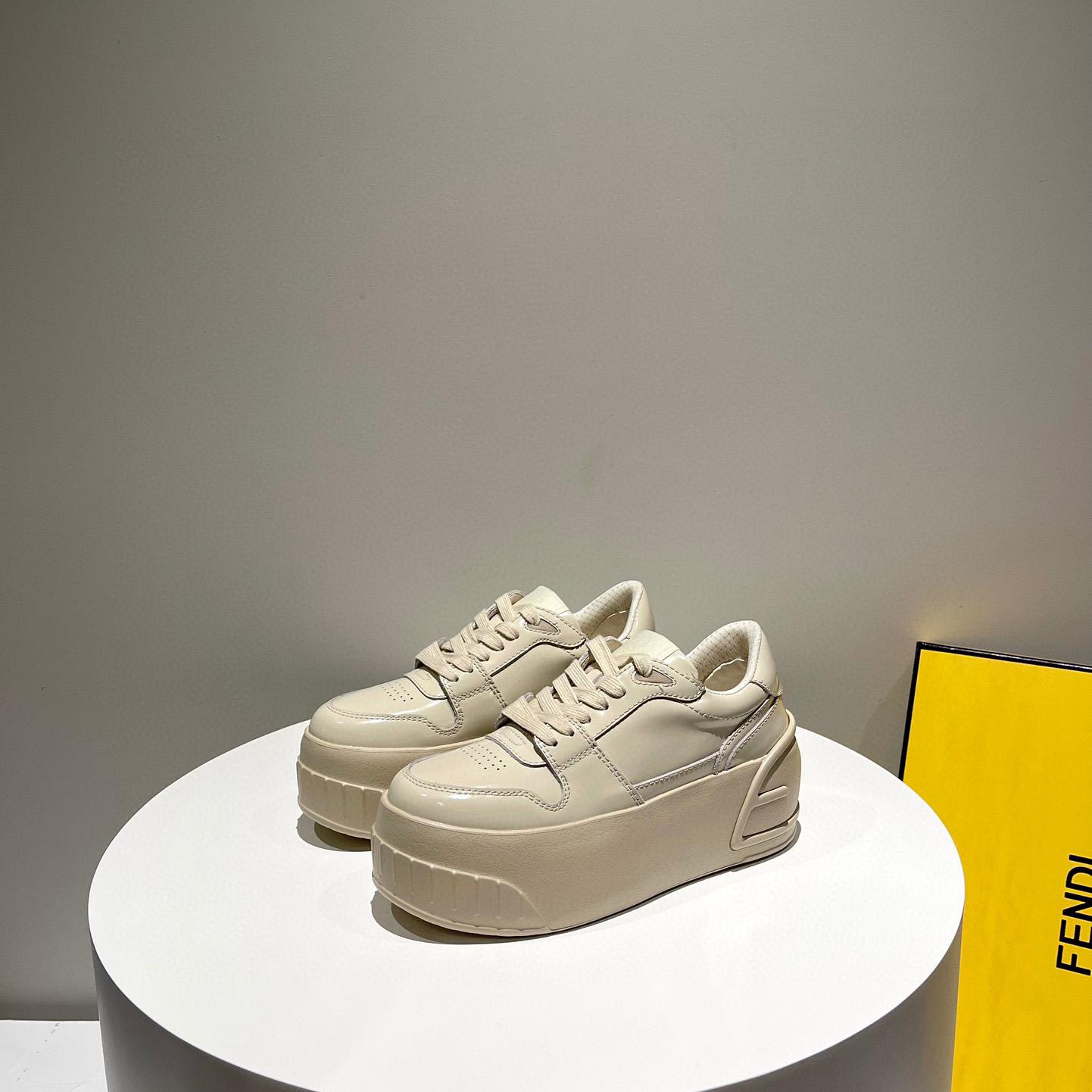 Fendi Fashion Show Beige Leather Low-Tops Sneaker  - EUR FASHION