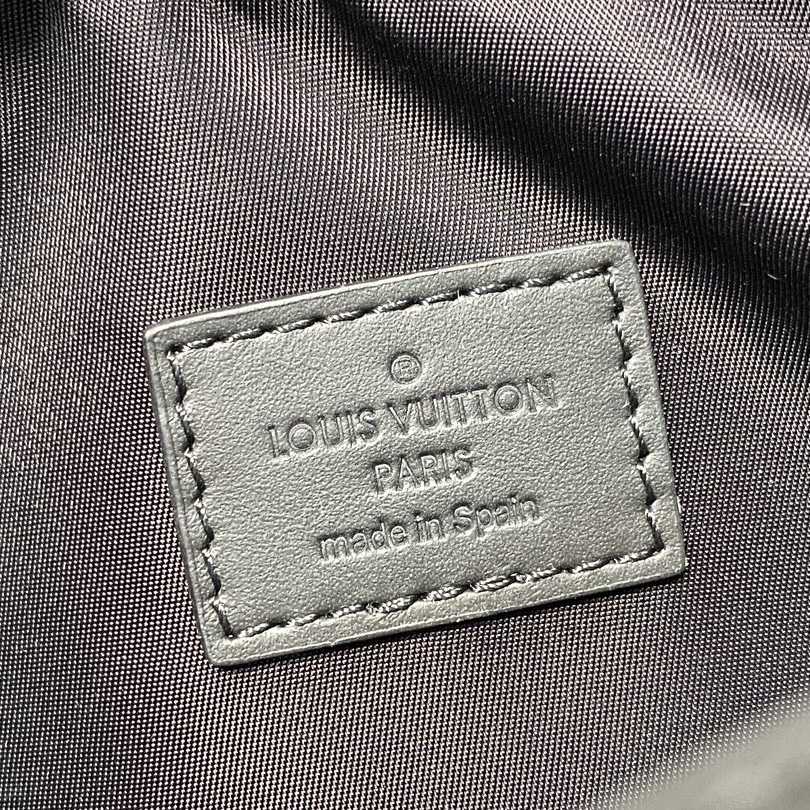  Louis Vuitton Comet Messenger PM Other Leathers(21.5-14-7.5cm)    M22495 - EUR FASHION