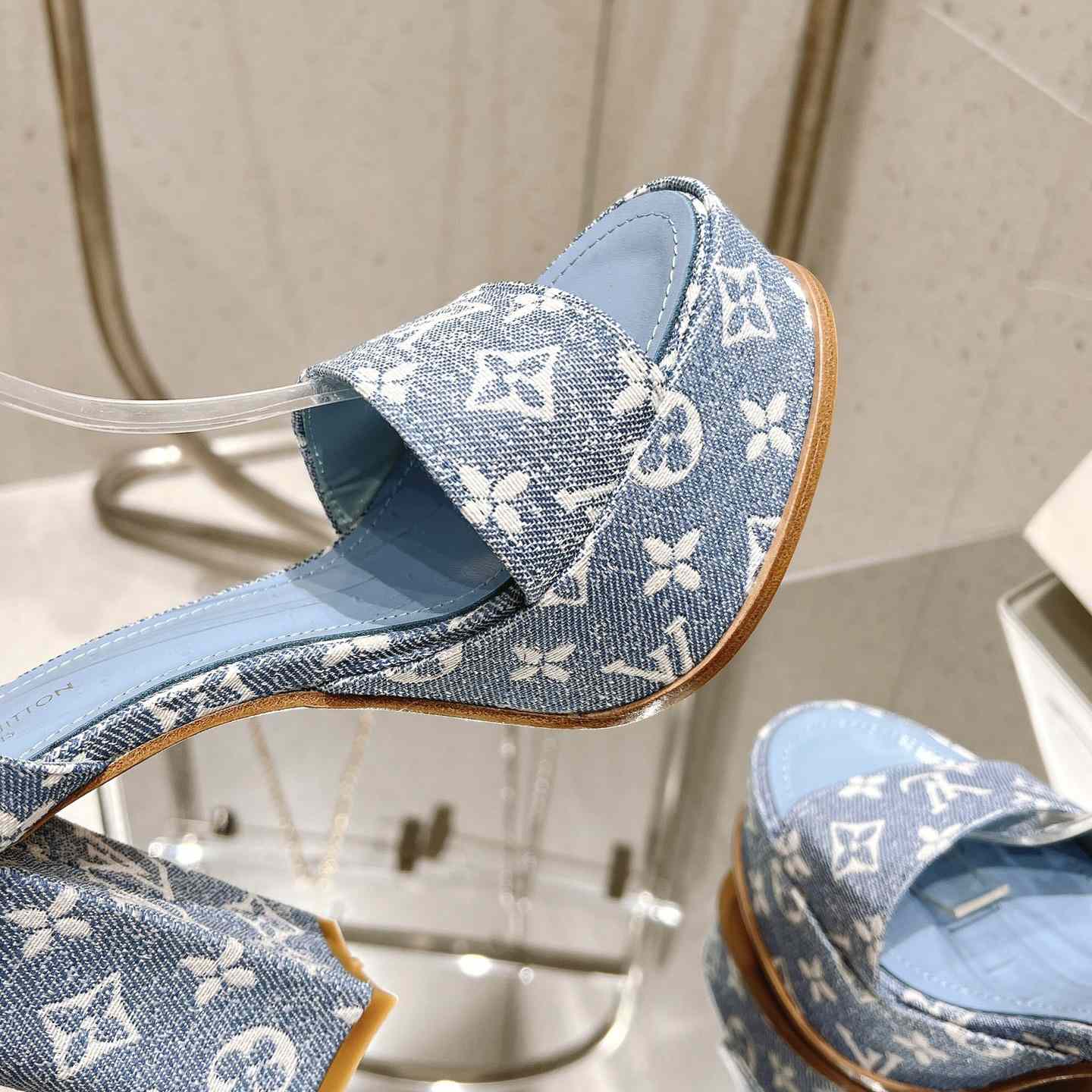 Louis Vuitton Fame Platform Sandal   1AAZC0 - EUR FASHION