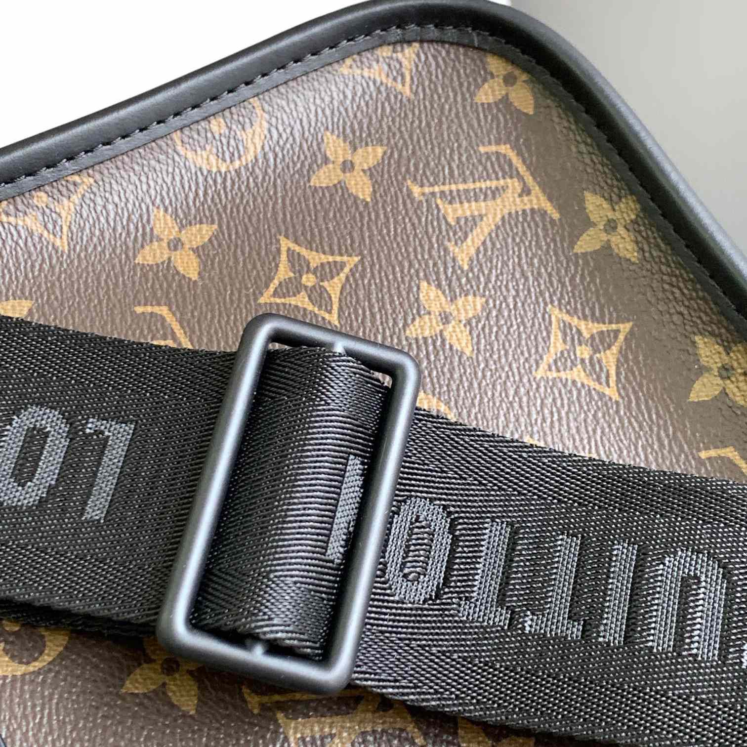 Louis Vuitton Archy Messenger MM(35x24x8CM)   M46328 - EUR FASHION