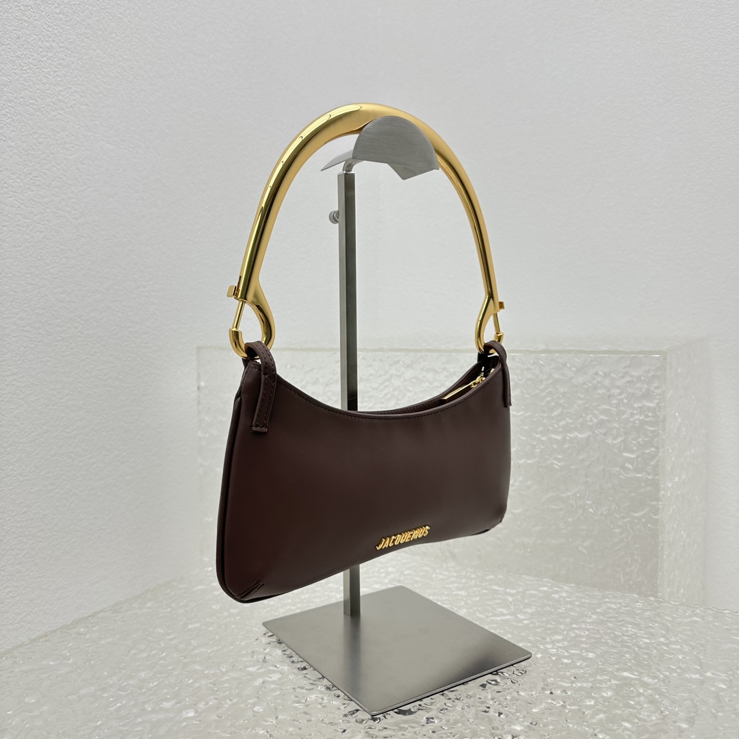 Jacquemus Le Bisou Mousqueton Carabiner Strap Shoulder Bag - EUR FASHION