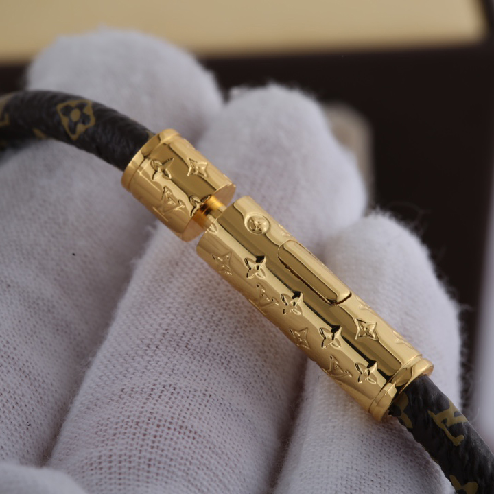 Louis Vuitton Brown Monogram Bracelet - EUR FASHION
