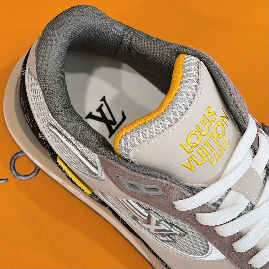 Louis Vuitton Run Away Sneaker   (upon uk size)  1ABFBZ - EUR FASHION
