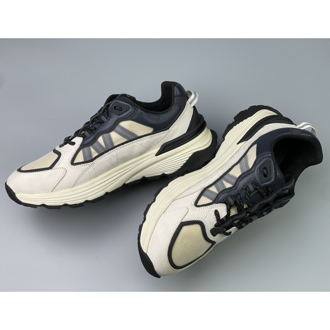 Moncler Lite Runner Low Top Sneaker - EUR FASHION